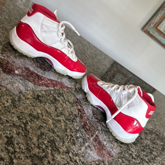 Jordan retro 11 Cherry Red and White Sneakers Y4.5 or W6.5 - Picture 7 of 15